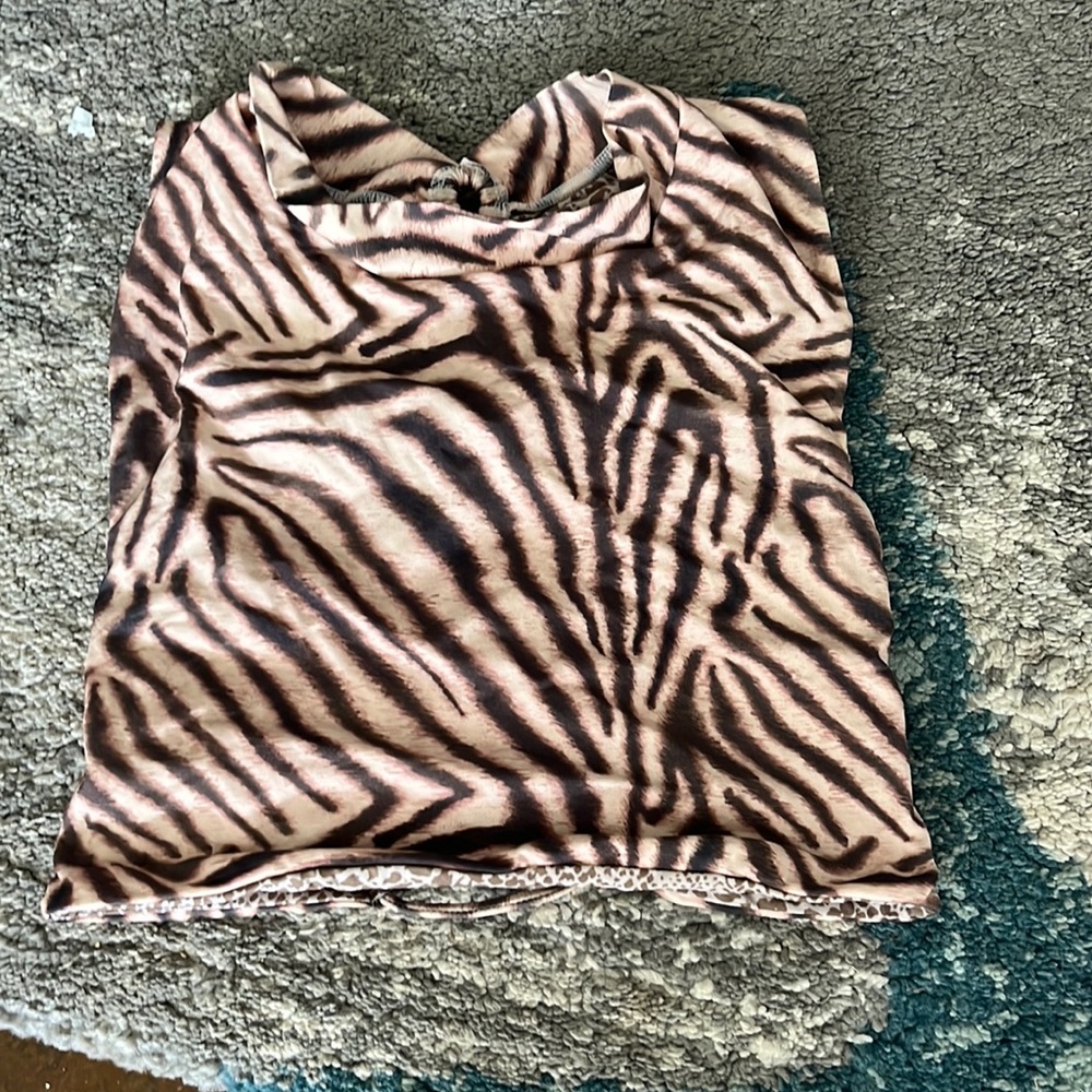 Acacia top size S barely worn. Great for festivals